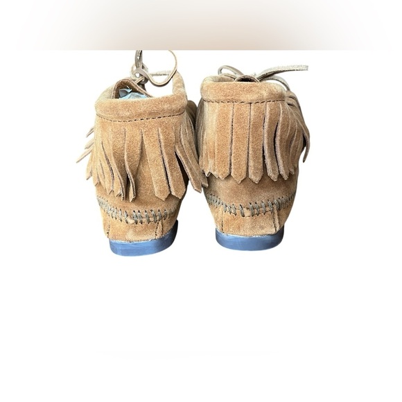 MINNETONKA Brown Suede with Fringe Leather Lace-Up Women\'s 8 Booties main image 7